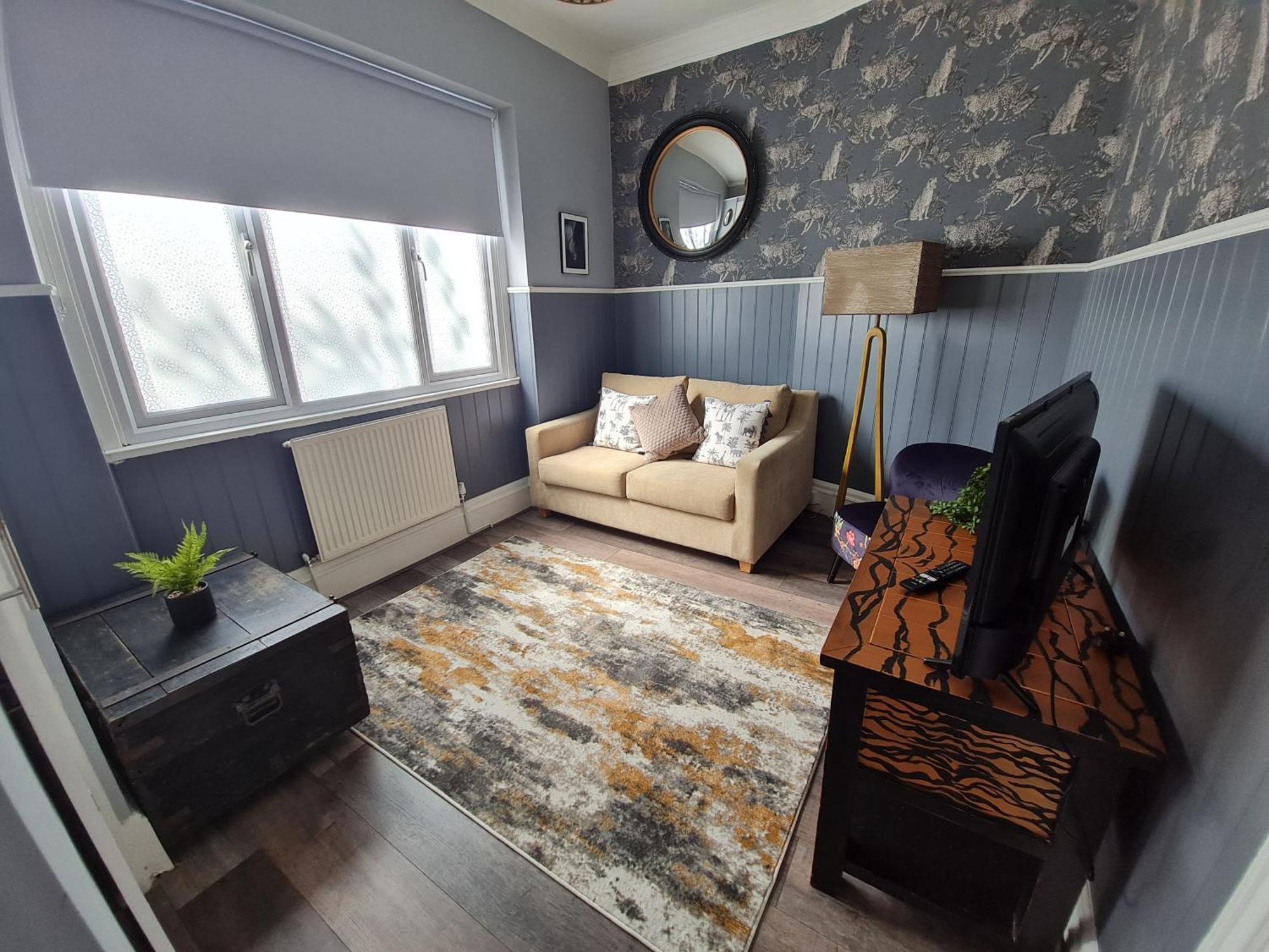 Lemur Lodge - Boutique Apartments - Short Stroll To The Beach Борнмут Экстерьер фото