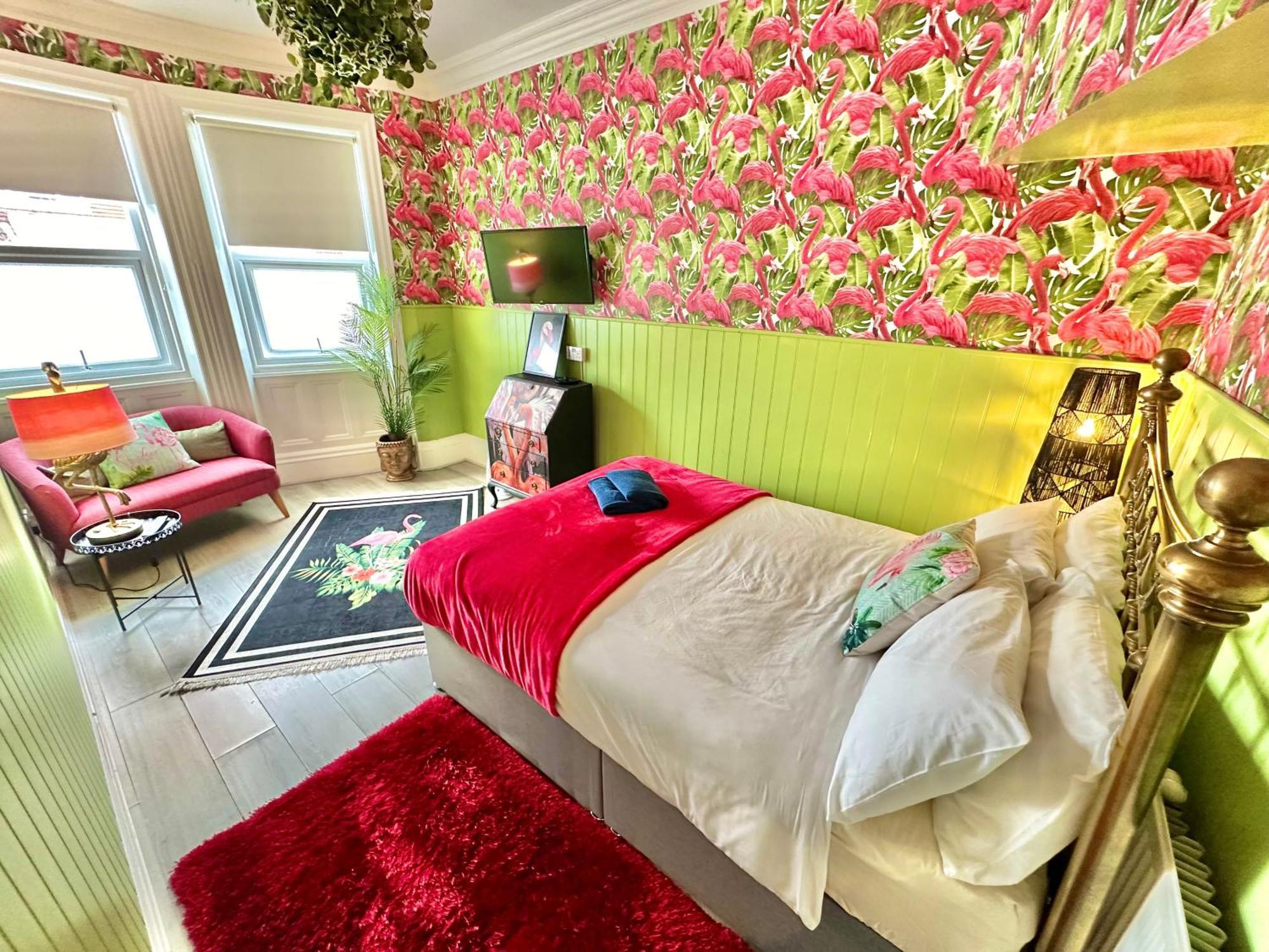 Lemur Lodge - Boutique Apartments - Short Stroll To The Beach Борнмут Экстерьер фото
